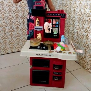 Simulation Western Luxury Kitchen Set 8